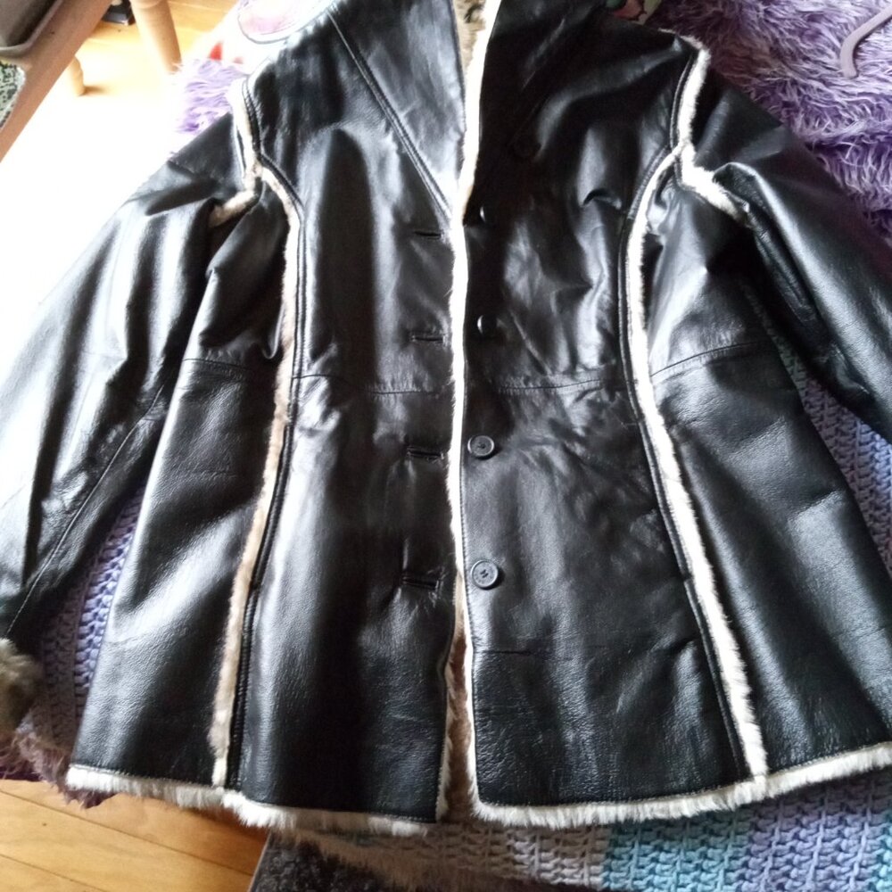 Leather coat - Picture 4 of 6
